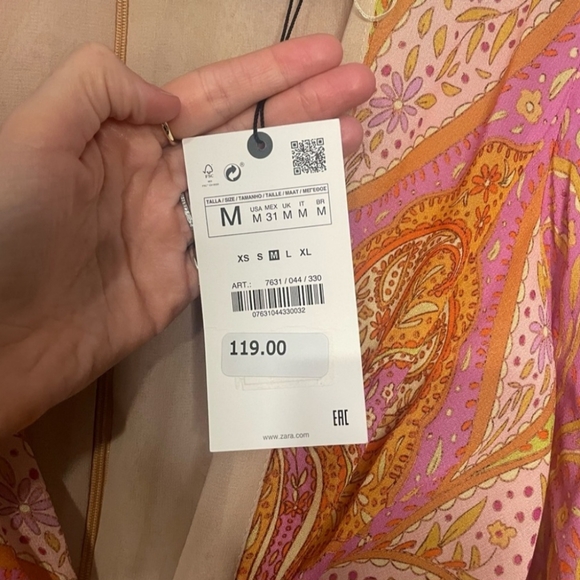 Zara twist front paisley dress- NWT Bloggers favorite - Picture 6 of 7